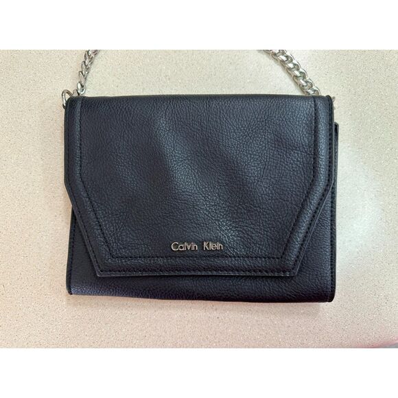 Calvin Klein Women's Black Cross Body/Envelope Purse Removeable Strap - Picture 1 of 7